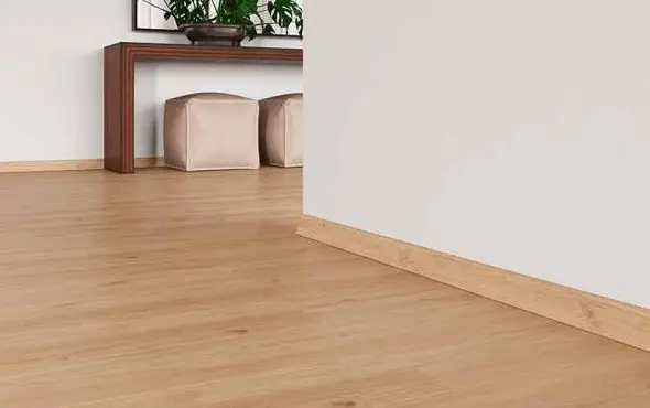 Rodapé para piso laminado preço